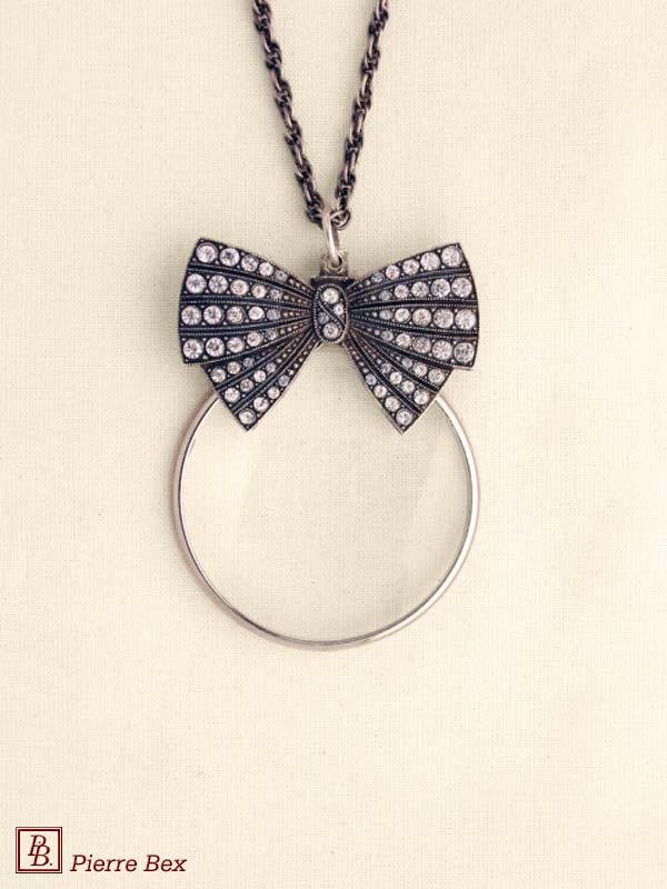 Pierre-Bex Art-Deco magnifying glass necklace bow 45033-01