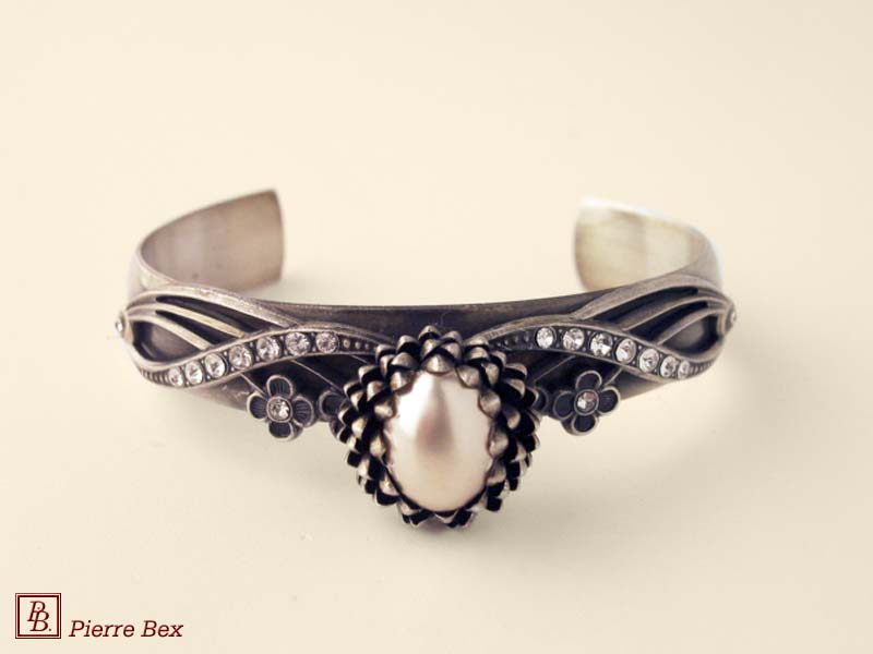 Pierre-Bex Art-Deco bracelet with rhinestones and pearl 46722-24